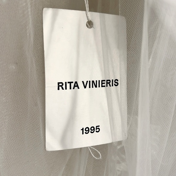 Rivini Daphne Veil, Ivory - Picture 1 of 4